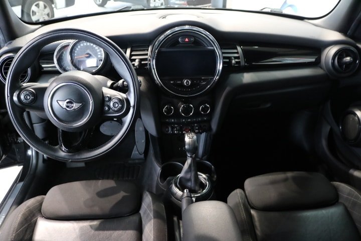 MINI Cooper Steptronic, Essence, Occasion / Utilisé, Automatique - 2