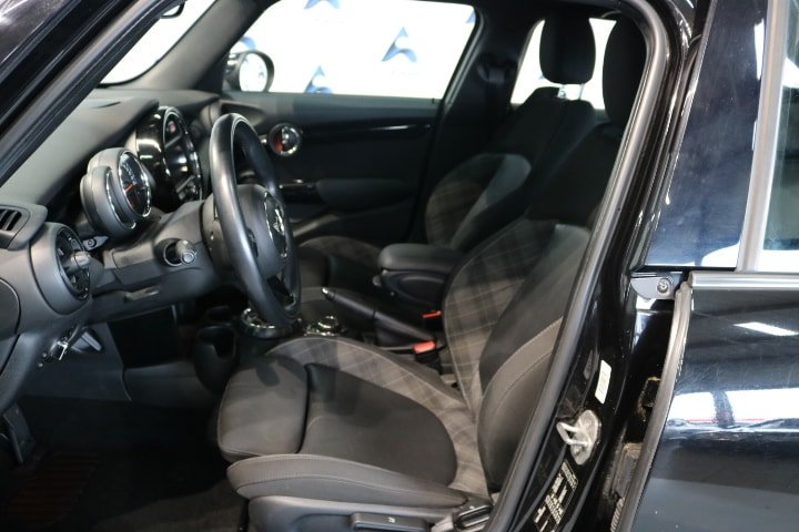 MINI Cooper Steptronic, Essence, Occasion / Utilisé, Automatique - 4