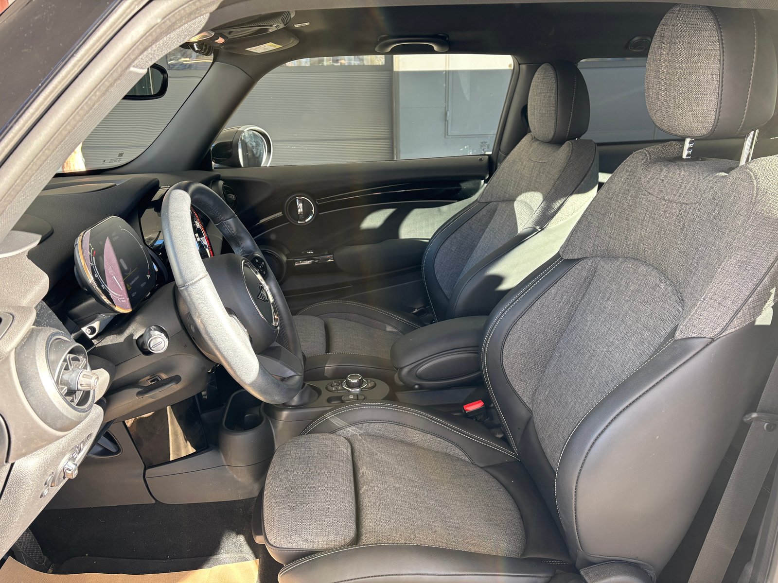 MINI Cooper DKG, Essence, Occasion / Utilisé, Automatique - 6