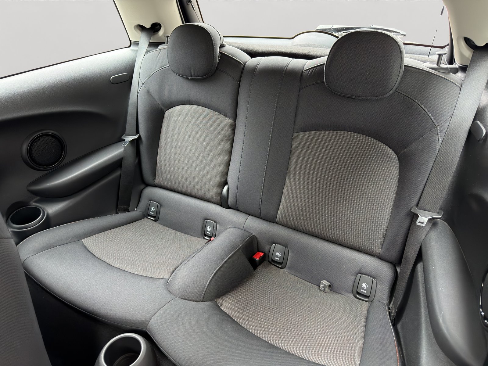 MINI Cooper, Petrol, Second hand / Used, Manual - 4
