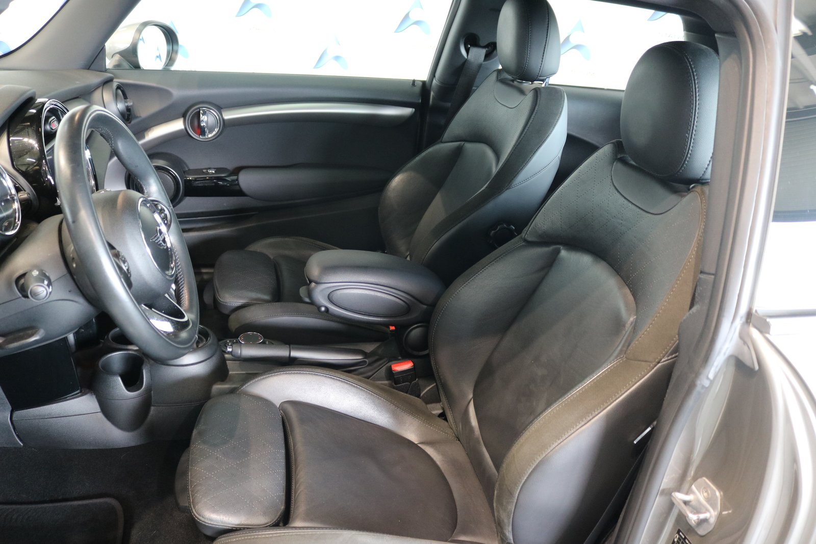 MINI Cooper Steptronic DKG, Benzin, Occasion / Gebraucht, Automatik - 5