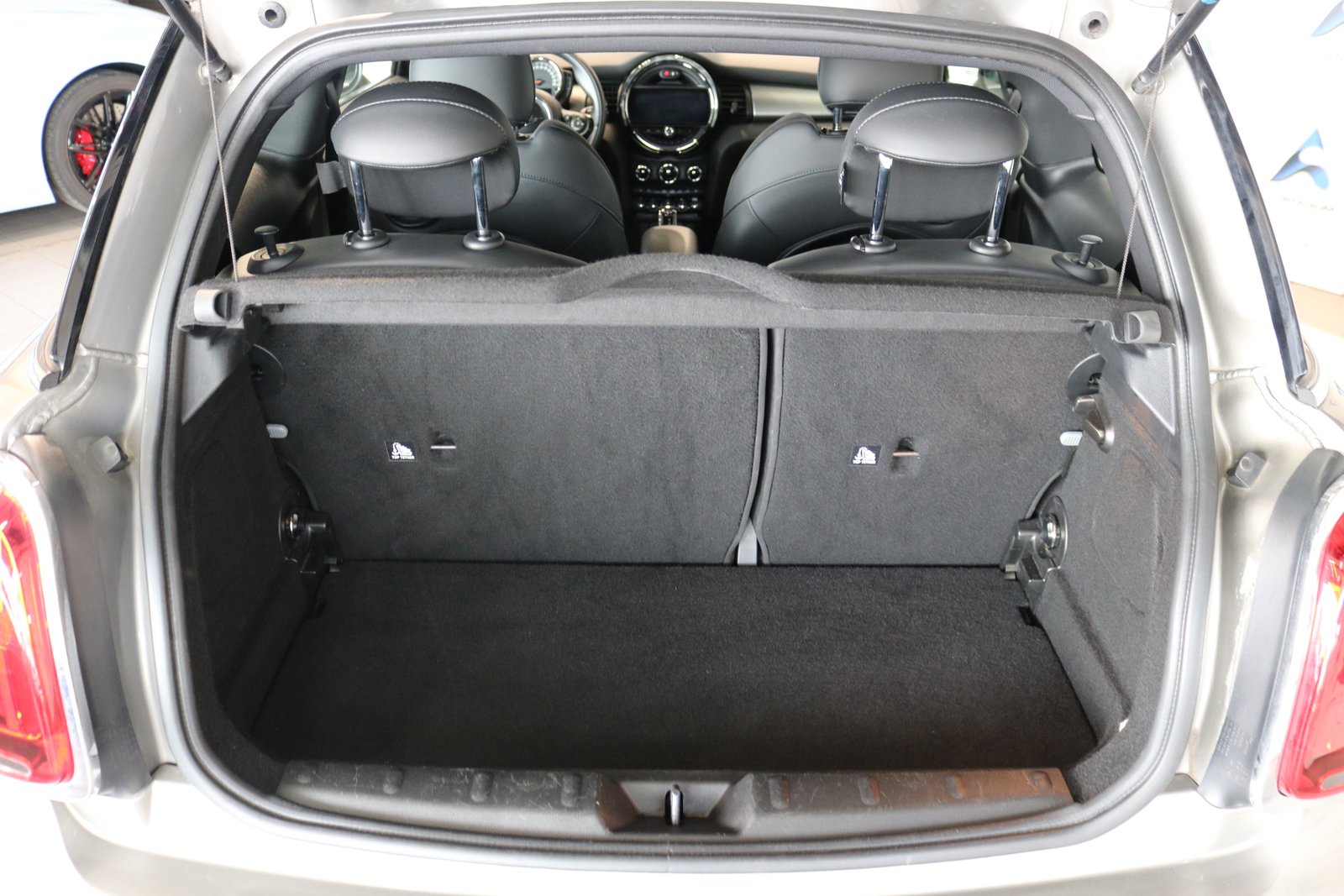 MINI Cooper Steptronic DKG, Benzin, Occasion / Gebraucht, Automatik - 6