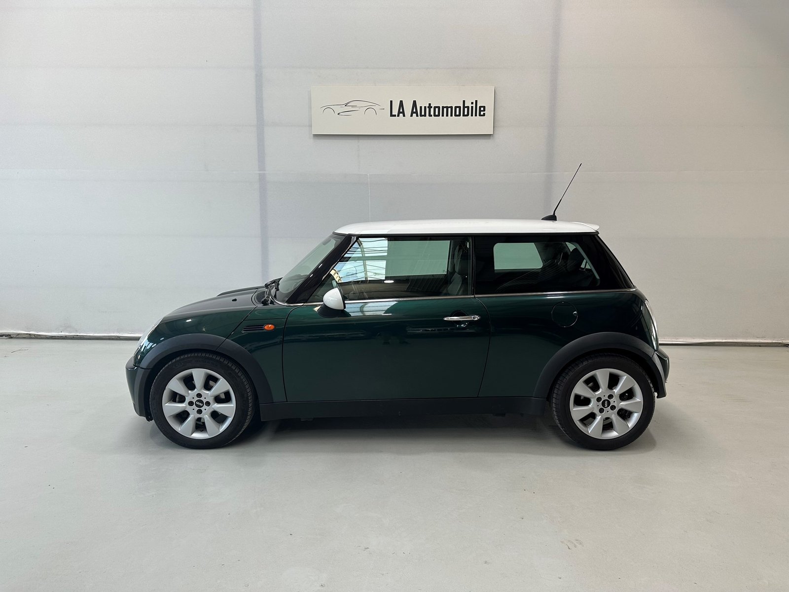 MINI Cooper, Petrol, Second hand / Used, Manual - 3