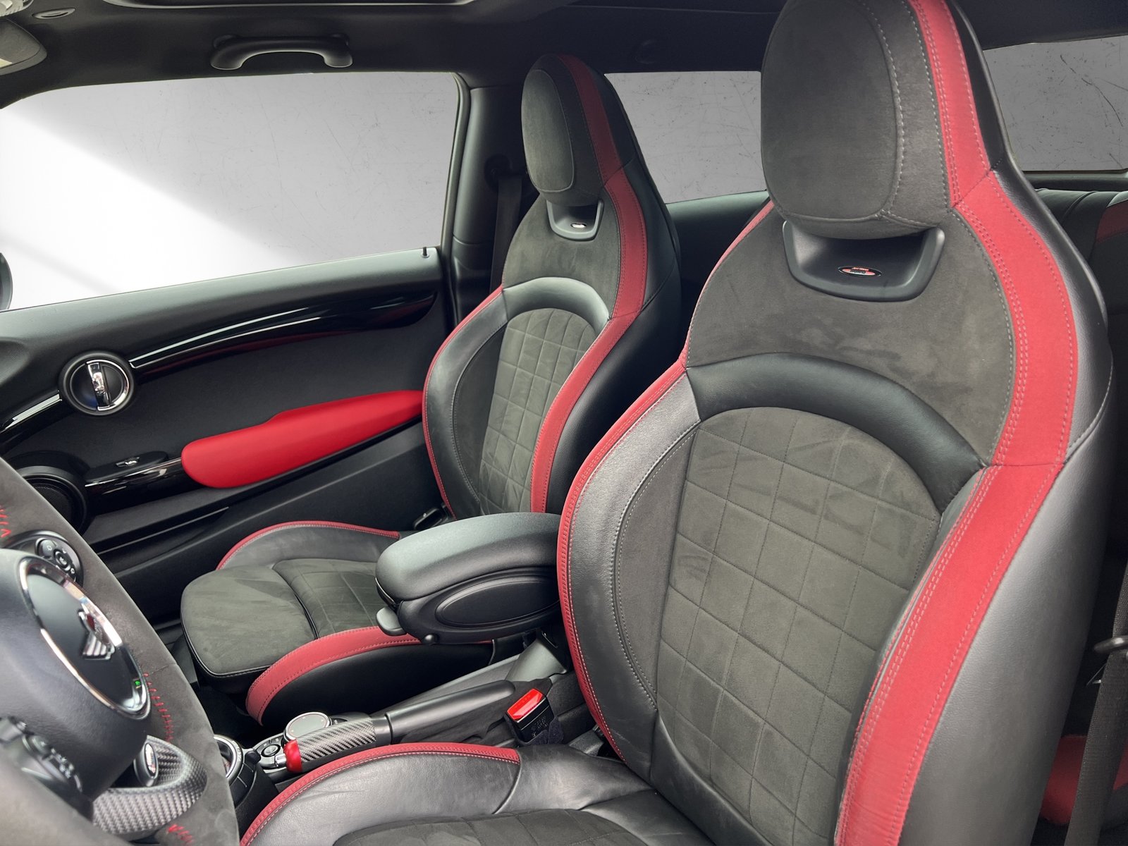 MINI Cooper S Steptronic, Benzin, Occasion / Gebraucht, Automatik - 7