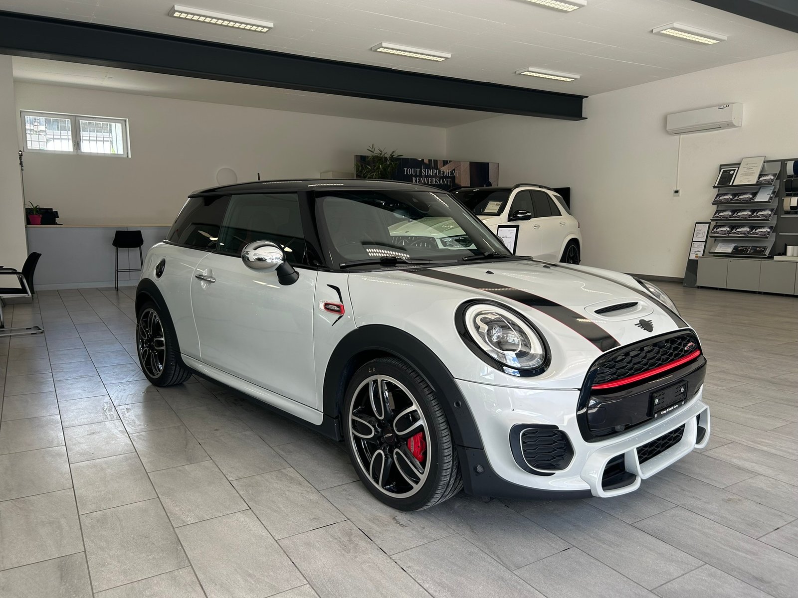 MINI Cooper John Cooper Works Steptronic, Petrol, Second hand / Used, Automatic - 3