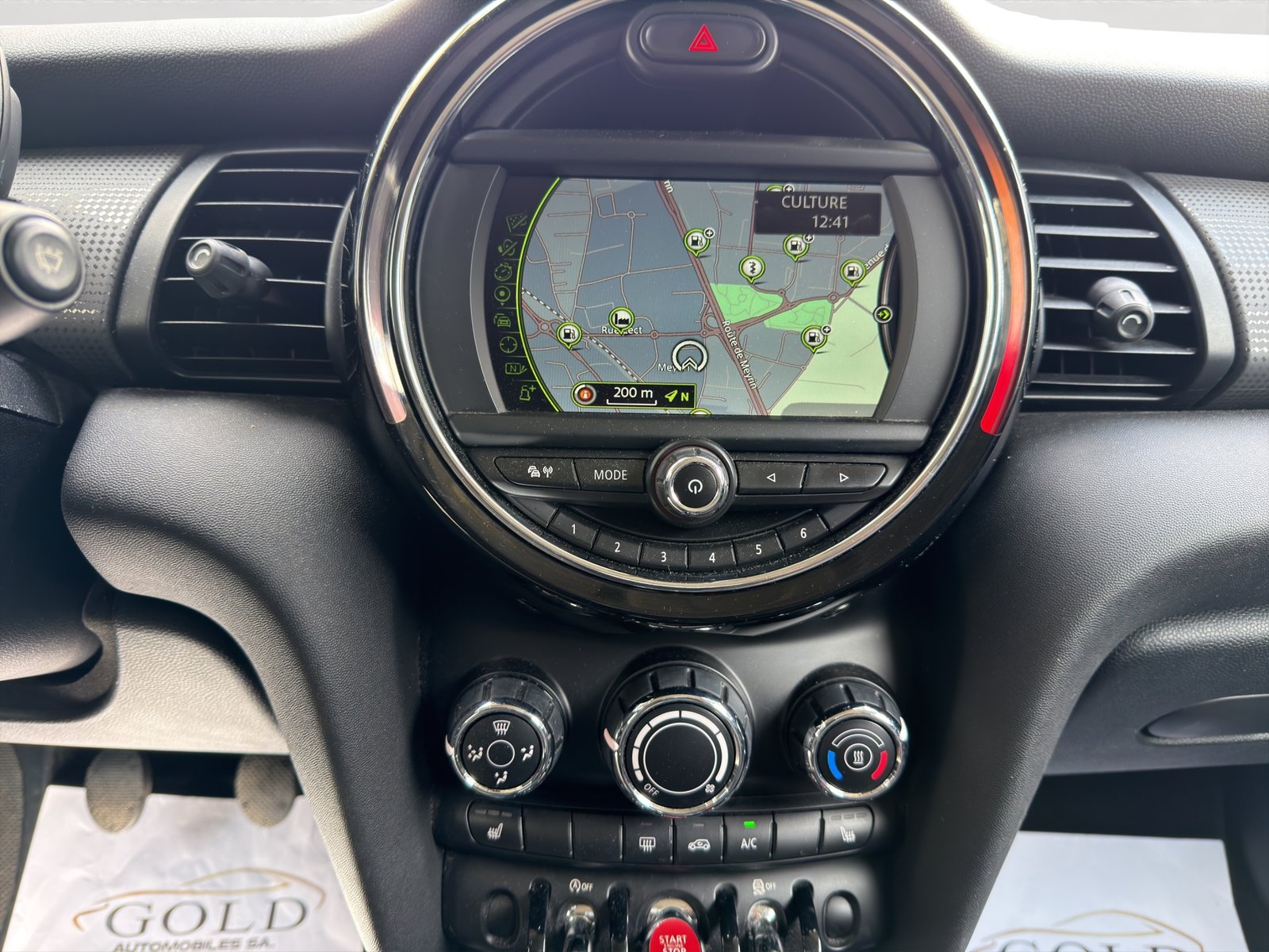 MINI Cooper Classic Edition, Petrol, Second hand / Used, Manual - 7