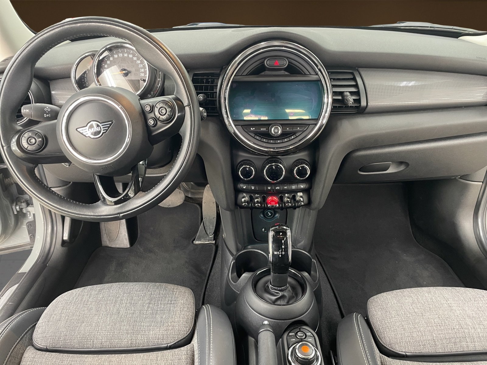 MINI Mini F56 1.5i Cooper, Essence, Occasion / Utilisé, Automatique - 7