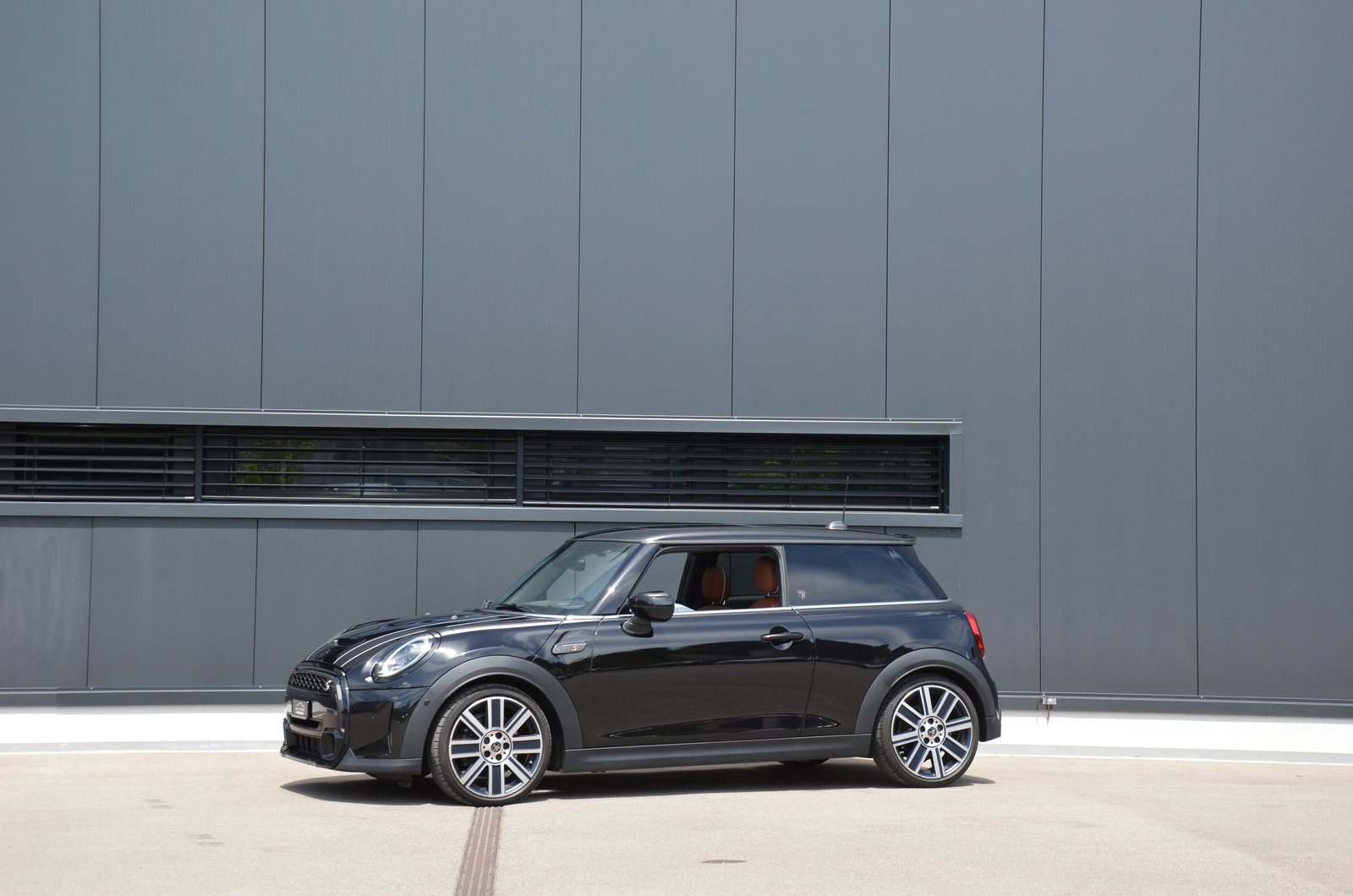 MINI Cooper S Trafalgar Edition Steptronic DKG, Petrol, Second hand / Used, Automatic - 2