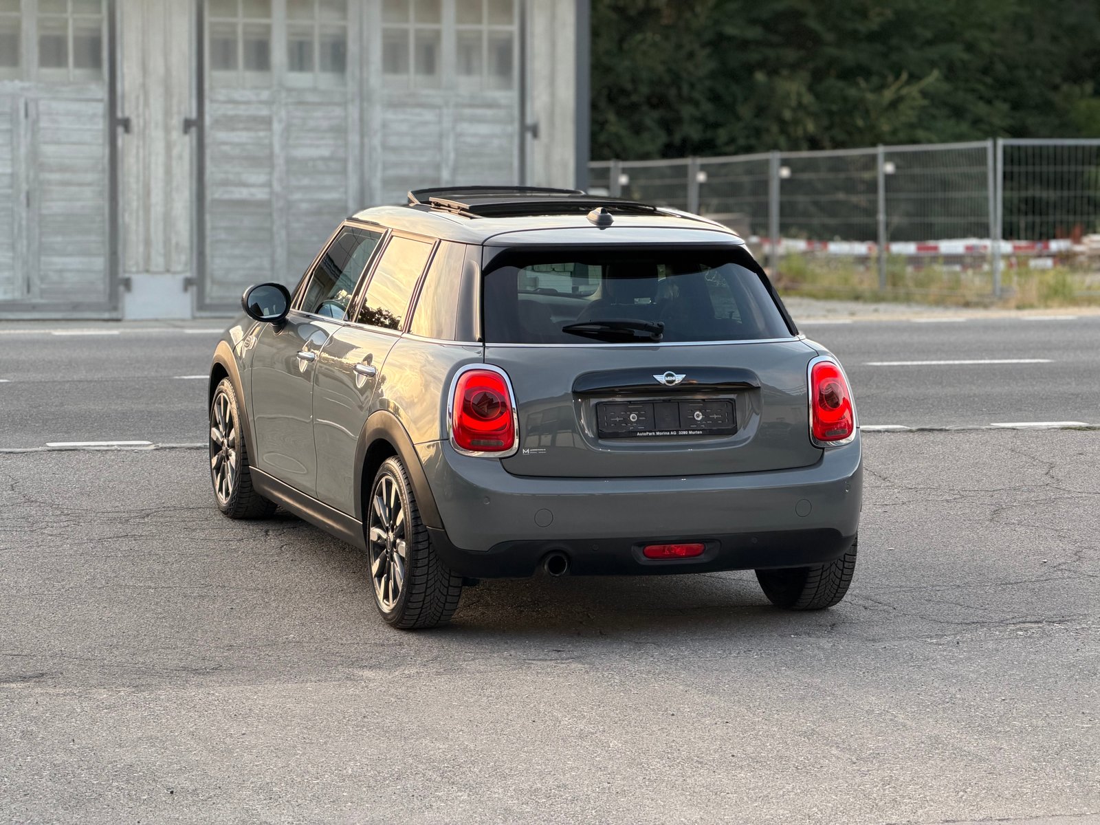 MINI Cooper Classic Edition Steptronic, Petrol, Second hand / Used, Automatic - 7