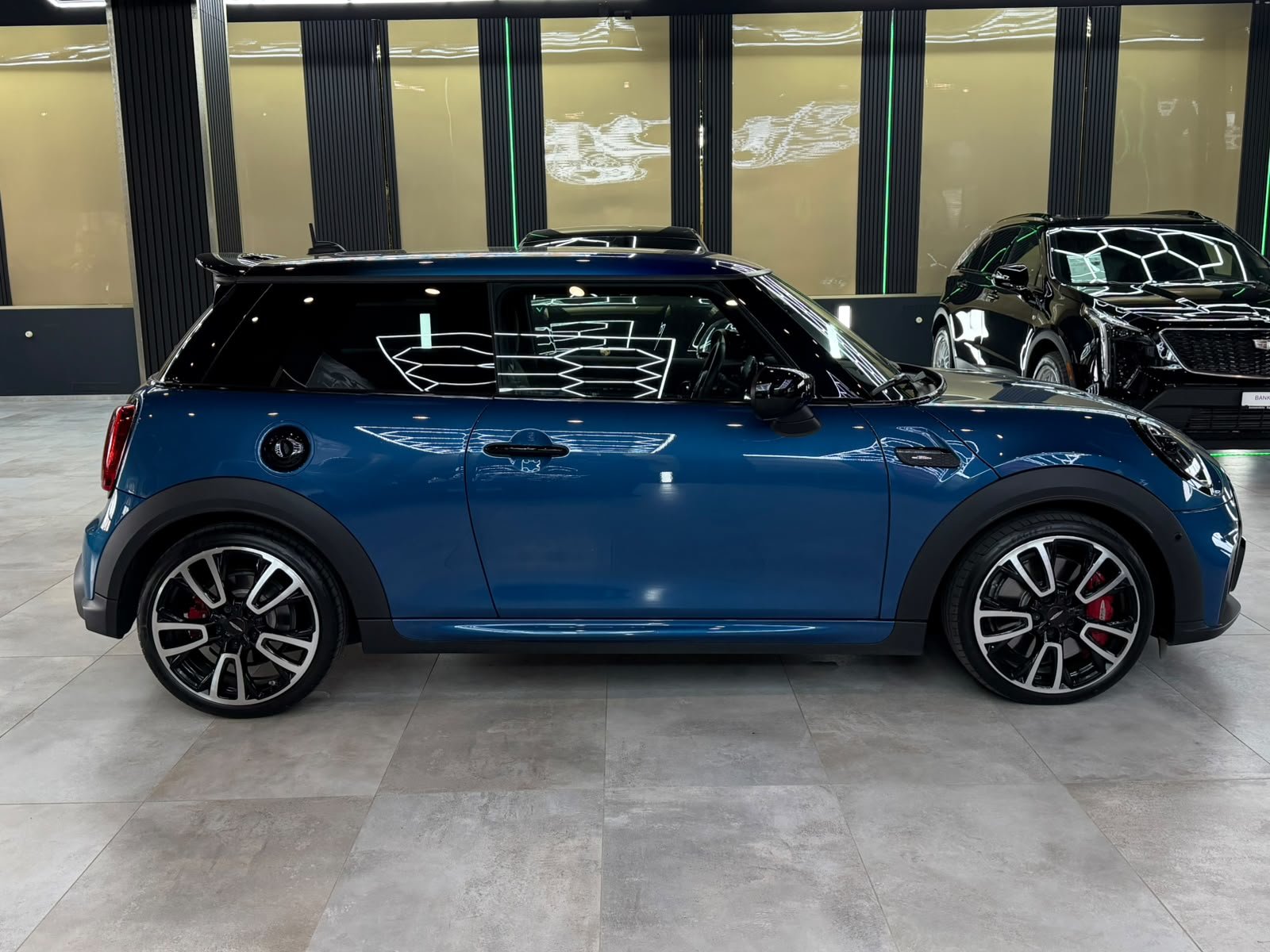 MINI Cooper John Cooper Works Steptronic, Benzin, Occasion / Gebraucht, Automatik - 4