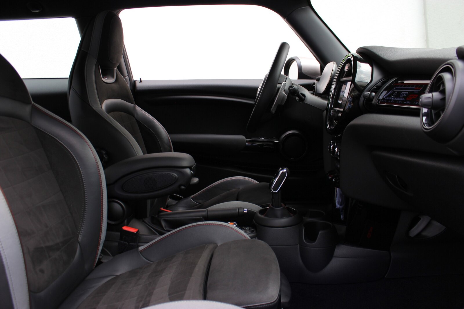 MINI Cooper John Cooper Works GP 3, Petrol, Second hand / Used, Automatic - 2
