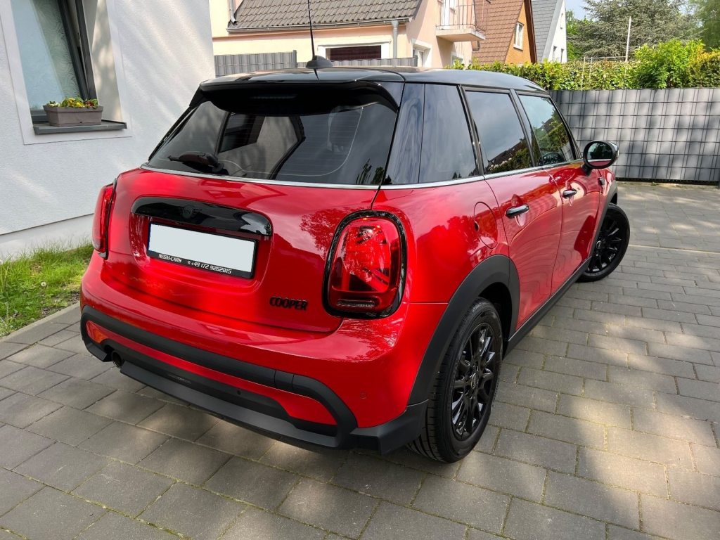 MINI COOPER 1.5 Classic Trim, Benzin, Occasion / Gebraucht, Automatik - 3