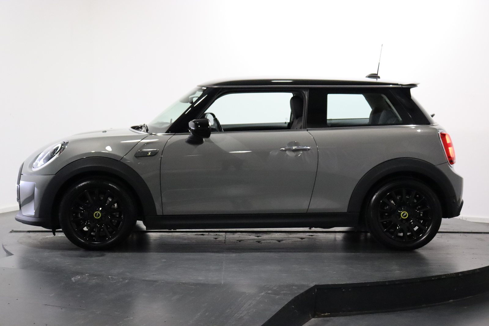 MINI F56 Cooper SE, Elektro, Occasion / Gebraucht, Automatik - 2
