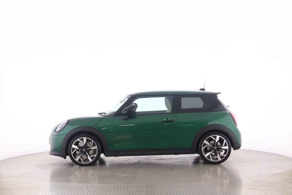 MINI F66 2.0i Cooper S, Petrol, Second hand / Used, Automatic - 4