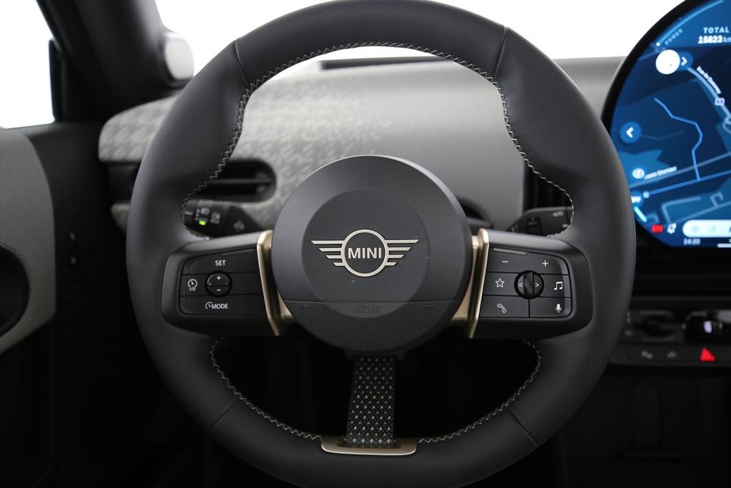 MINI F66 2.0i Cooper S, Petrol, Second hand / Used, Automatic - 7