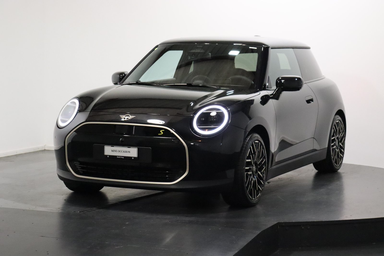 MINI J01 Cooper SE