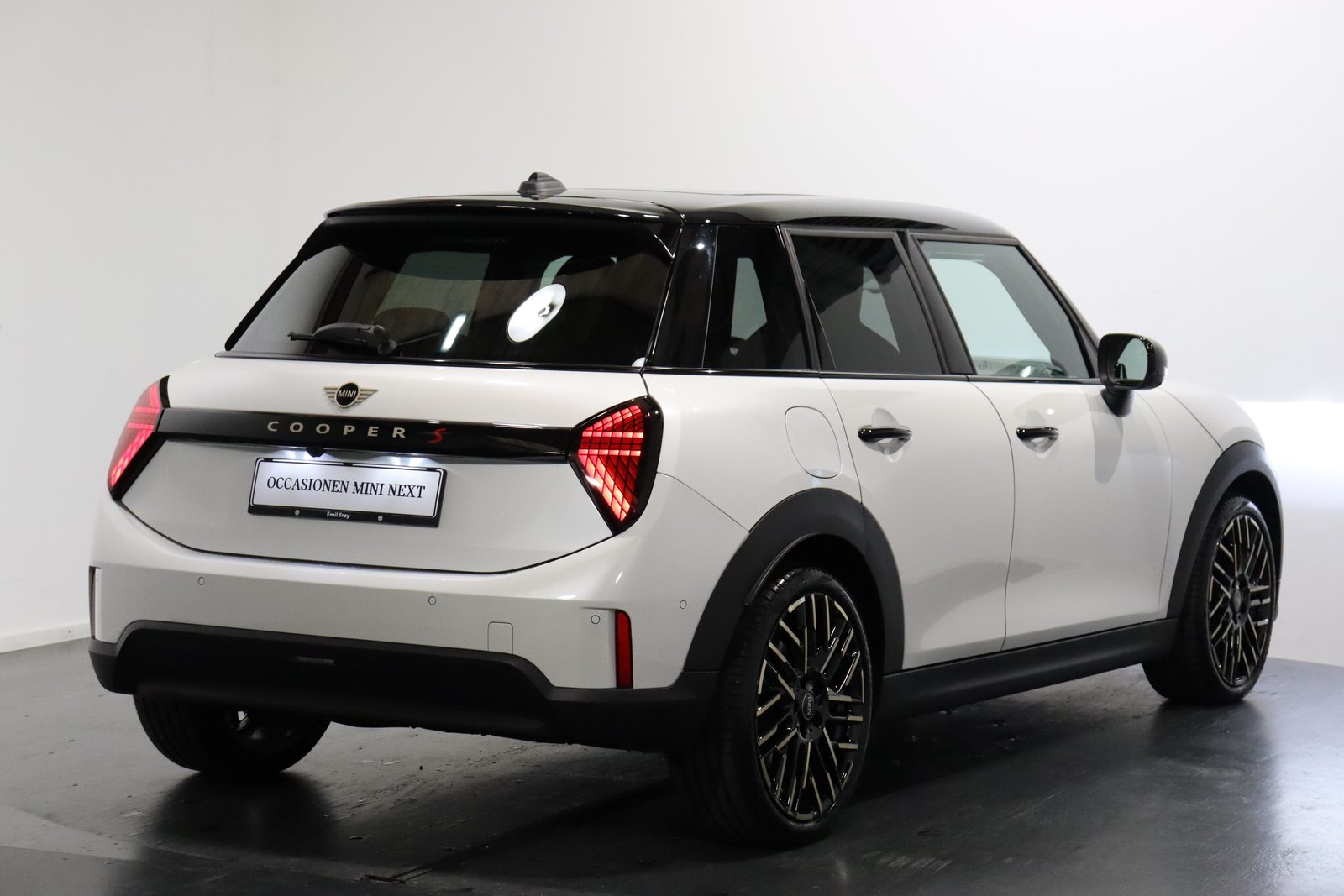MINI F65 2.0i Cooper S, Essence, Occasion / Utilisé, Automatique - 3