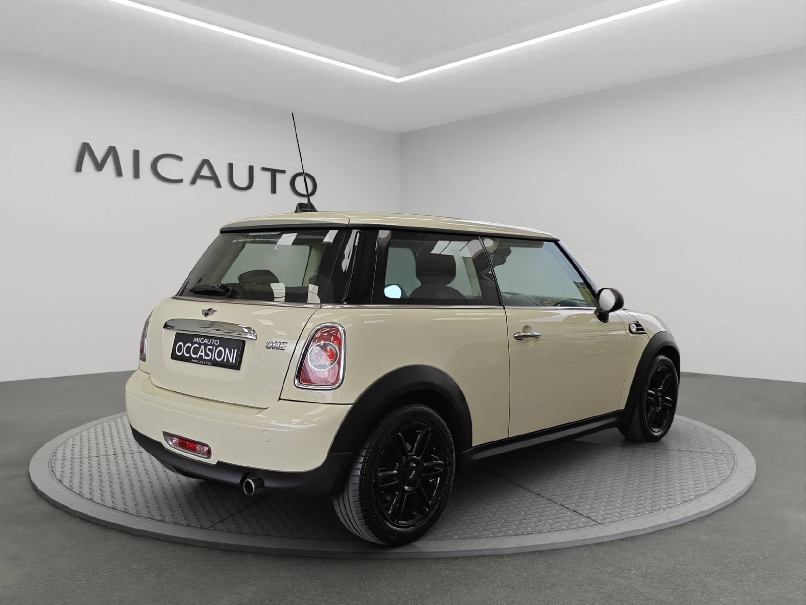 MINI Mini R56 1.6i One, Essence, Occasion / Utilisé, Manuelle - 3