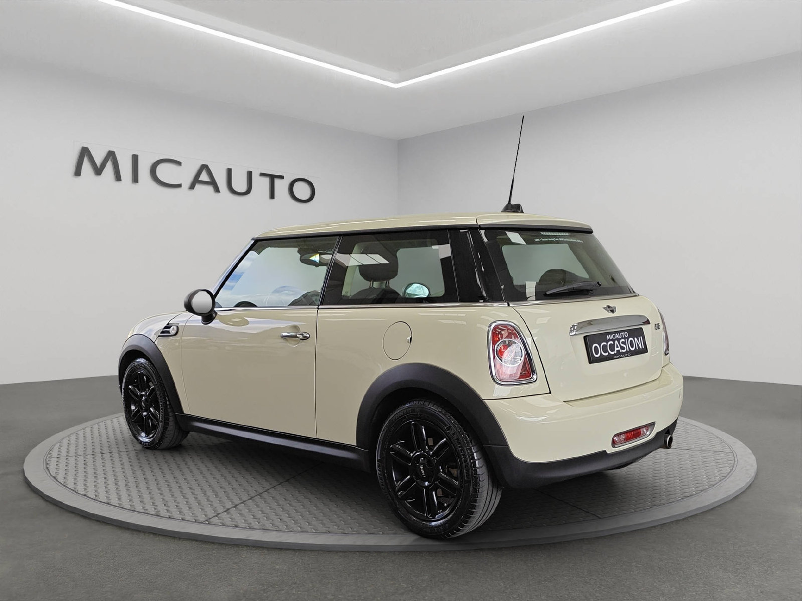 MINI Mini R56 1.6i One, Essence, Occasion / Utilisé, Manuelle - 5