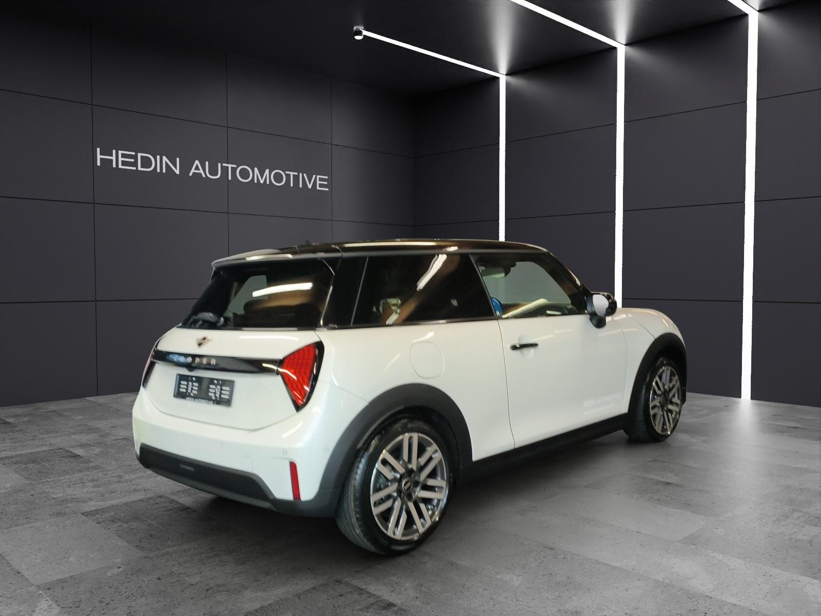 MINI F66 1.5i Cooper C, Essence, Occasion / Utilisé, Automatique - 5