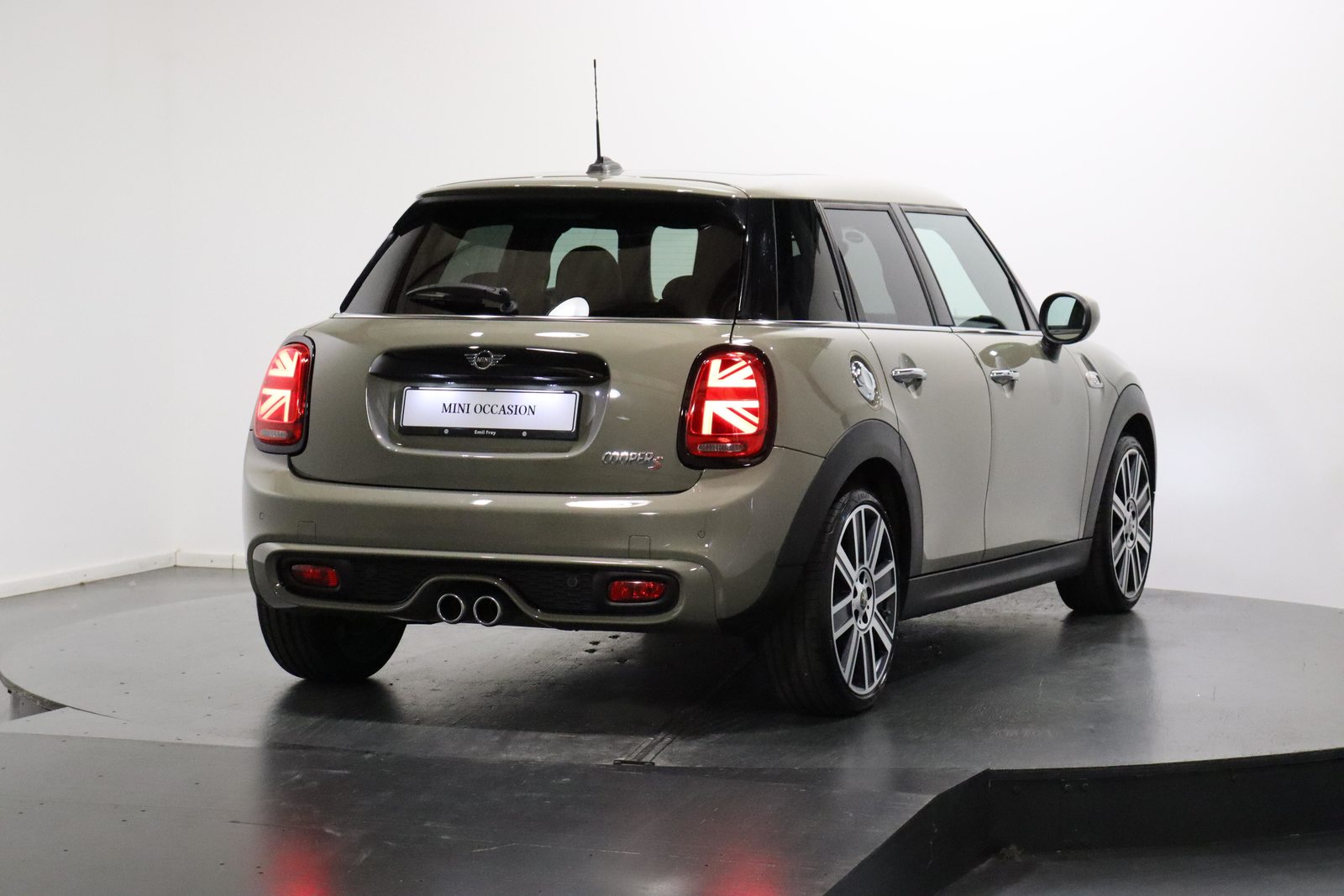 MINI F55 2.0i Cooper S SDKG, Petrol, Second hand / Used, Automatic - 3