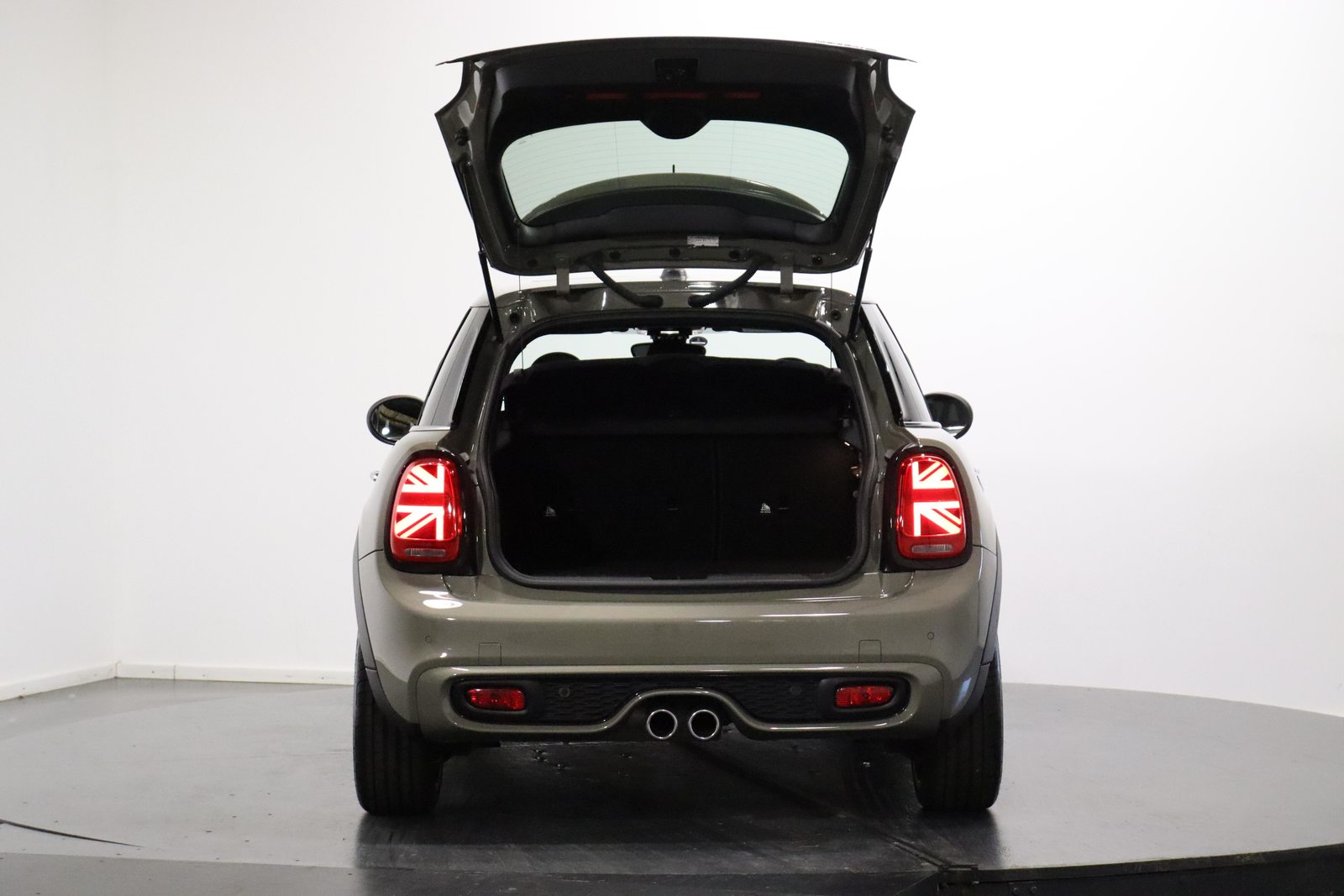 MINI F55 2.0i Cooper S SDKG, Petrol, Second hand / Used, Automatic - 5