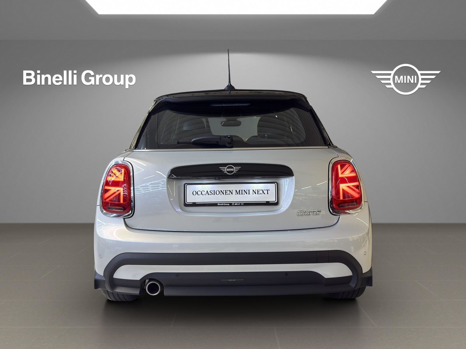 MINI 5door Cooper, Petrol, Second hand / Used, Automatic - 4