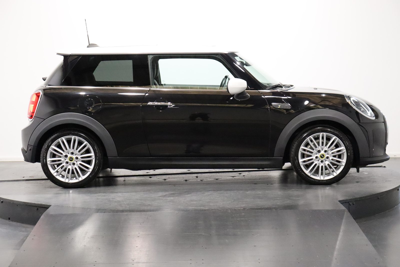 MINI F56 Cooper SE, Électrique, Occasion / Utilisé, Automatique - 2