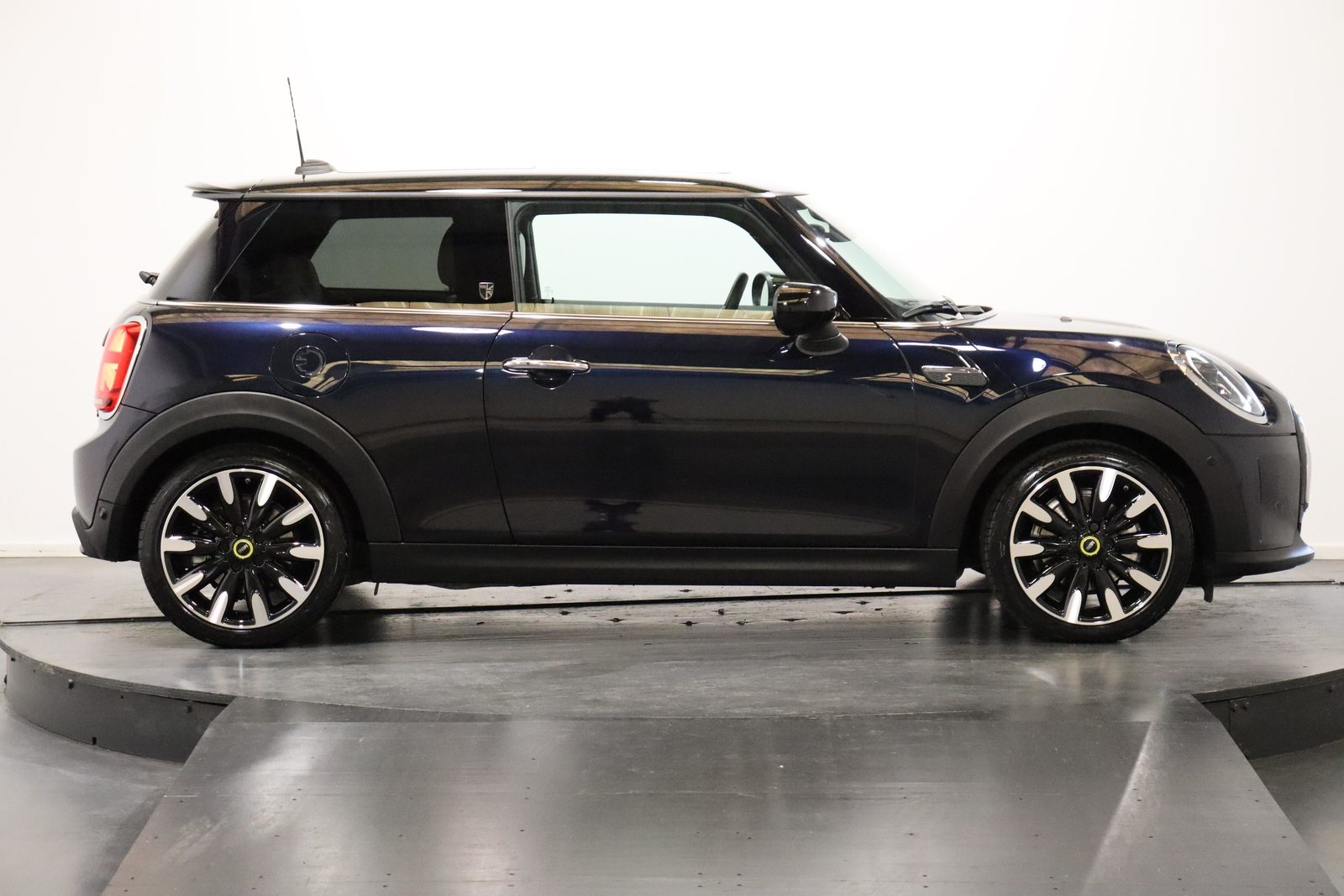 MINI F56 Cooper SE, Electric, Second hand / Used, Automatic - 4