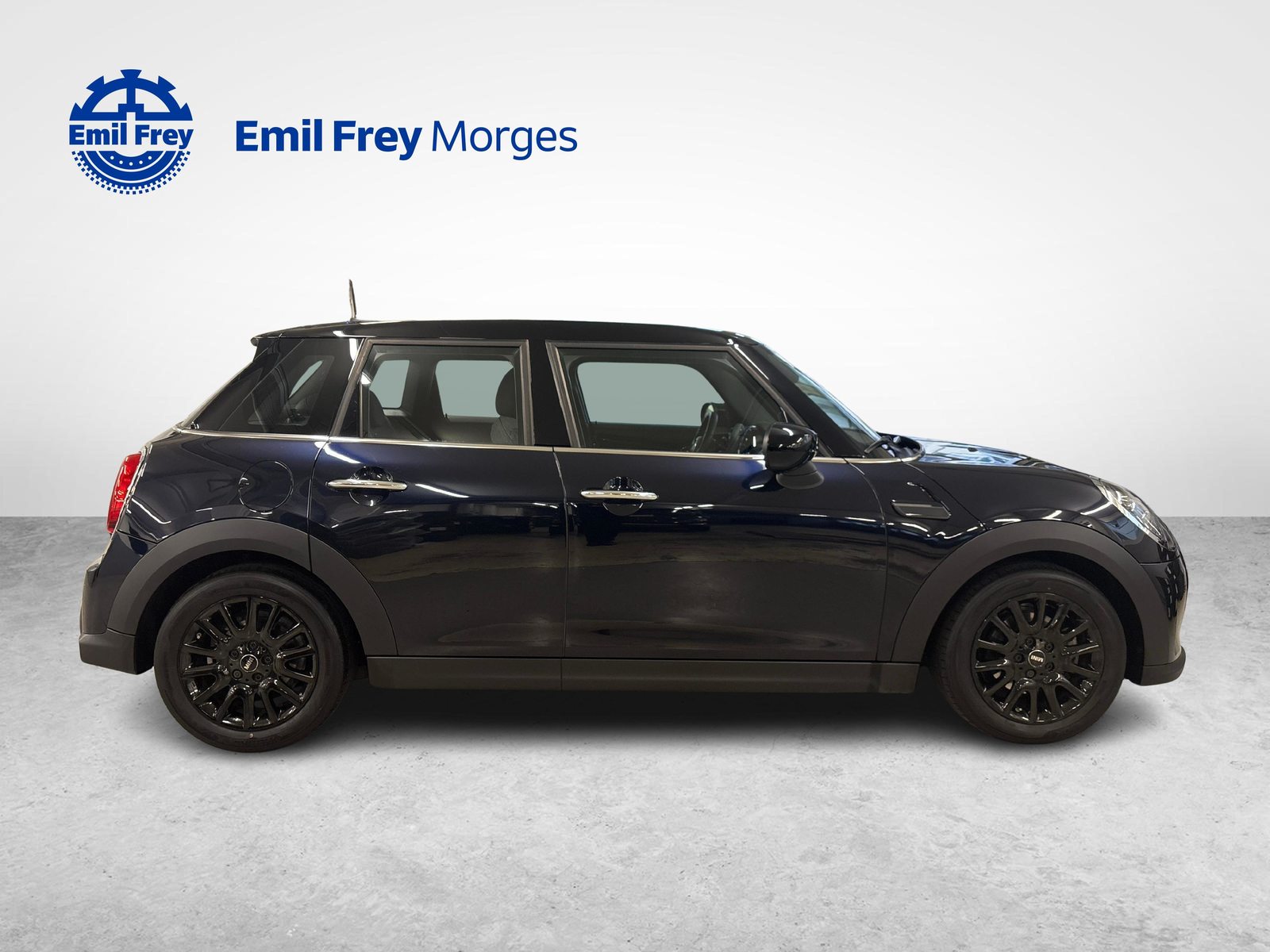 MINI F55 1.5i Cooper, Petrol, Second hand / Used, Automatic - 2