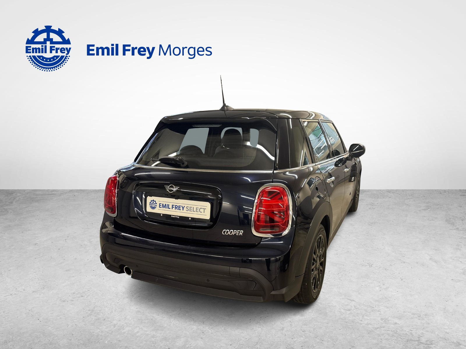 MINI F55 1.5i Cooper, Petrol, Second hand / Used, Automatic - 3