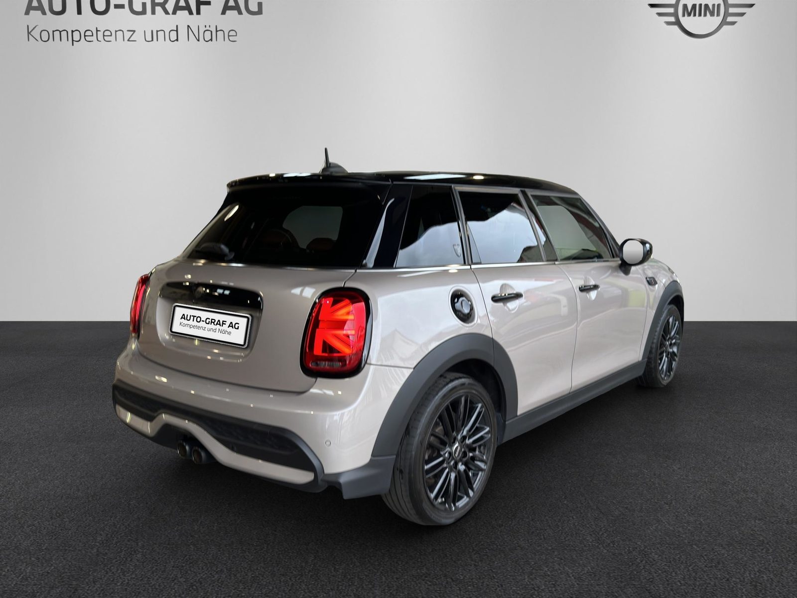MINI Cooper S 5door, Benzin, Occasion / Gebraucht, Automatik - 5