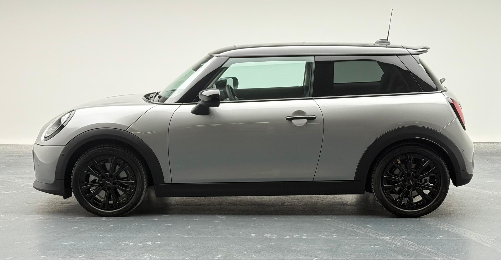 MINI F66 2.0i Cooper S, Essence, Occasion / Utilisé, Automatique - 4
