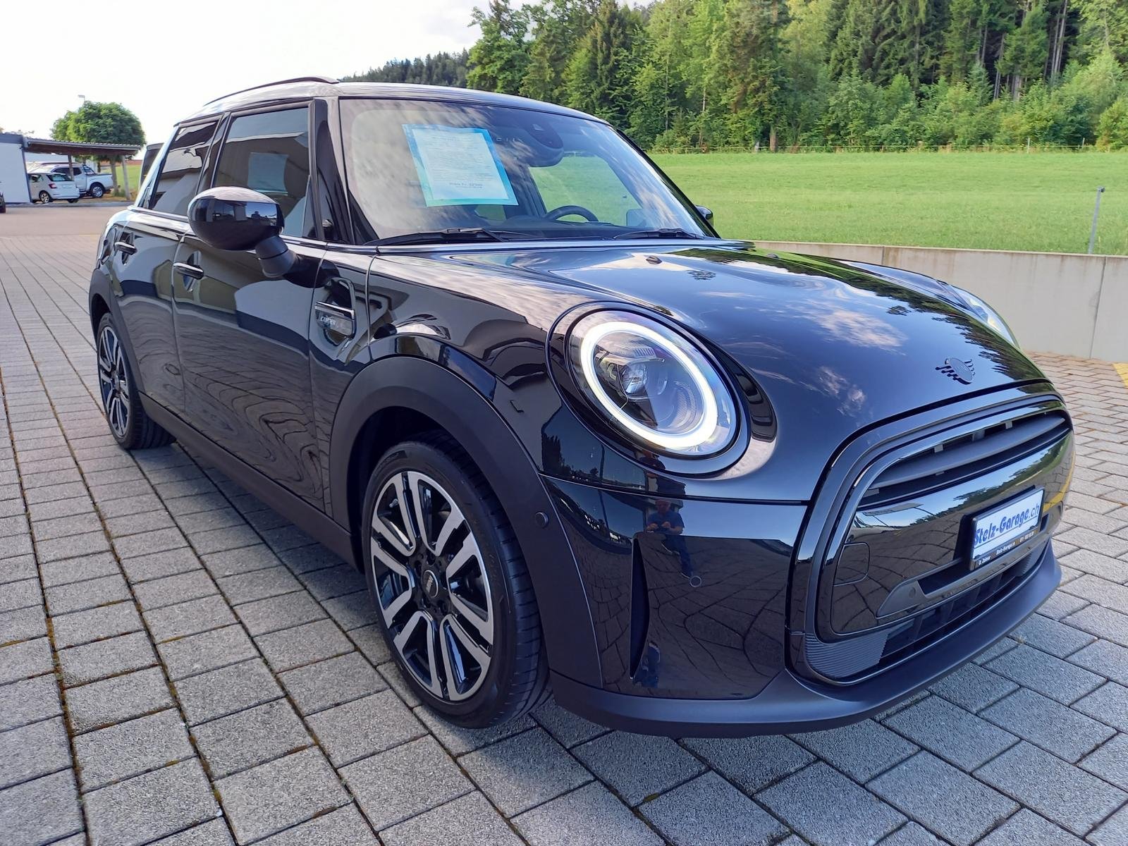 MINI Mini F55 1.5i Cooper, Petrol, Second hand / Used, Automatic - 4