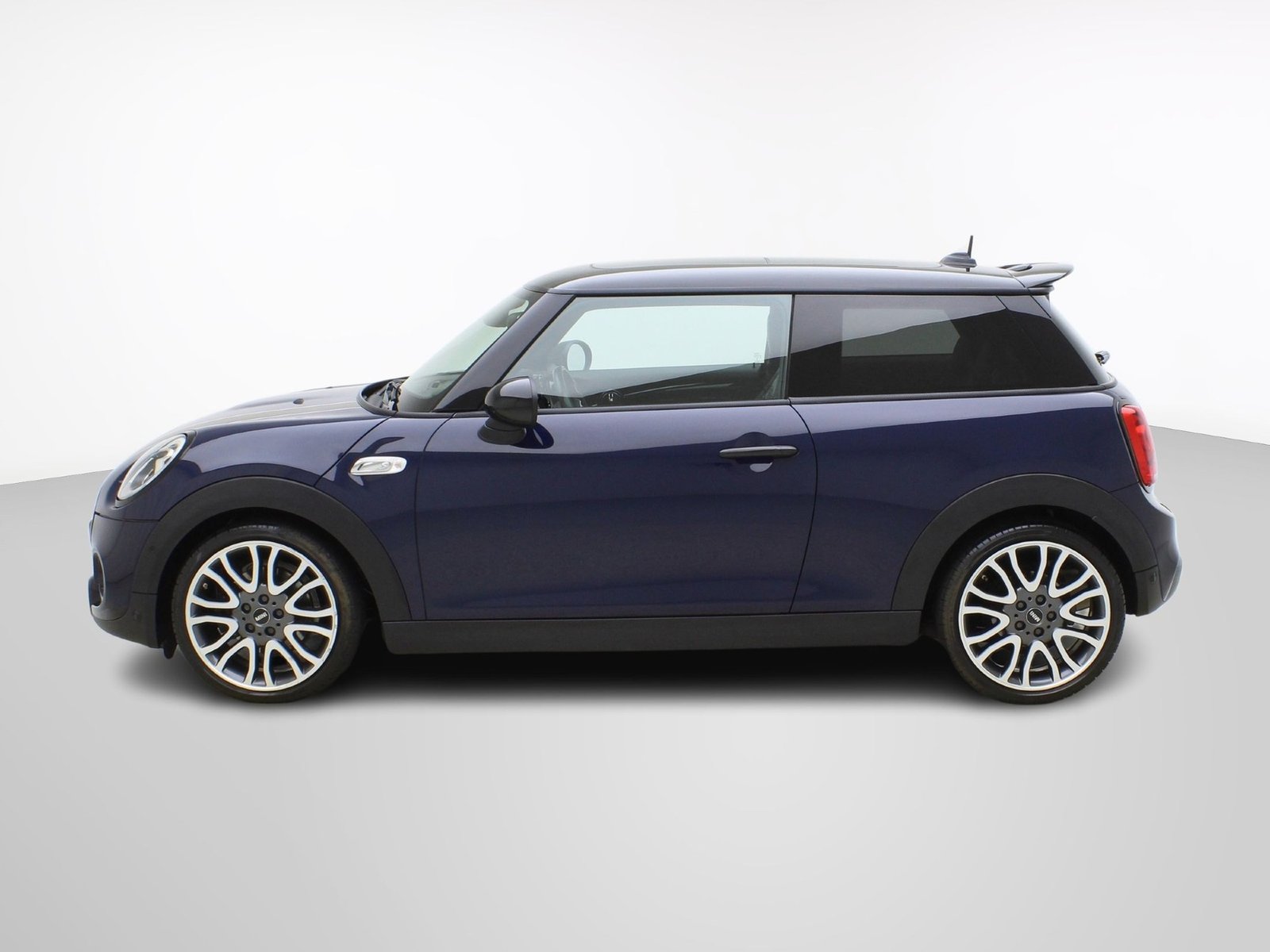 MINI Mini F56 2.0i Cooper S, Petrol, Second hand / Used, Automatic - 3