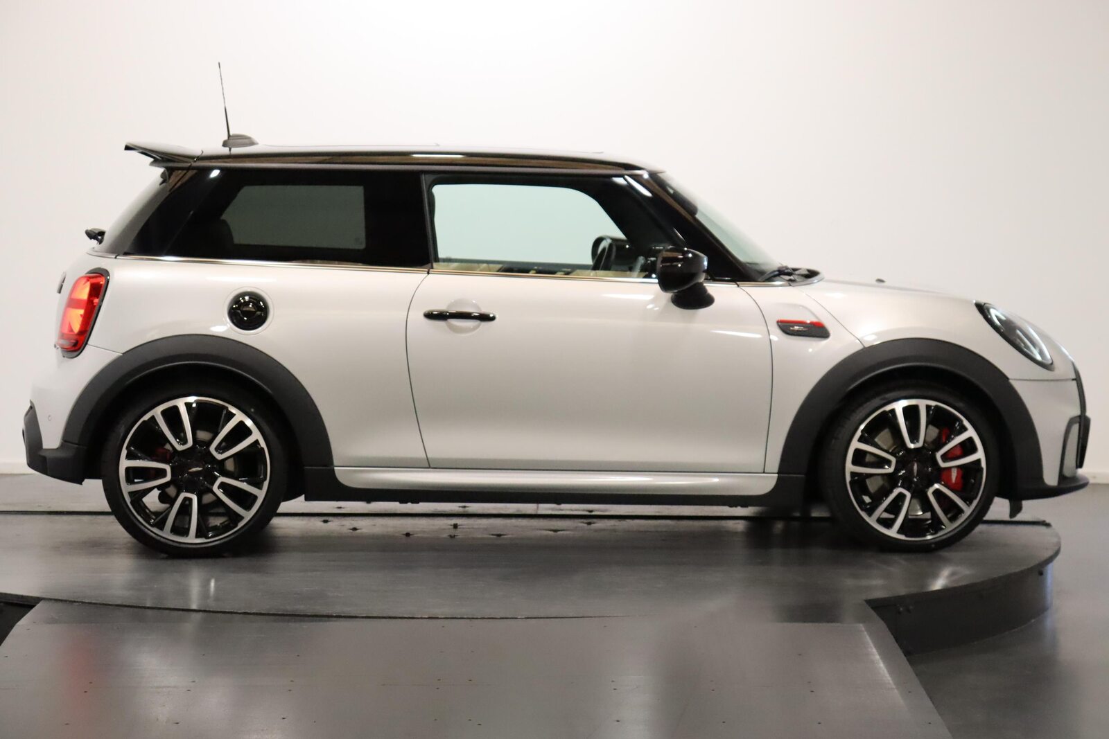MINI F56 2.0i John Cooper Works SAG, Benzin, Occasion / Gebraucht, Automatik - 4