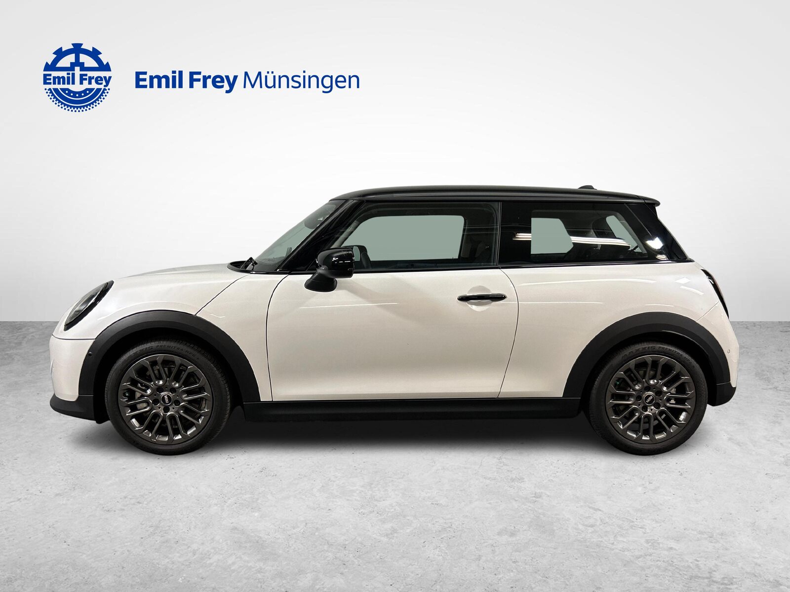 MINI F66 1.5i Cooper C, Petrol, Second hand / Used, Automatic - 5