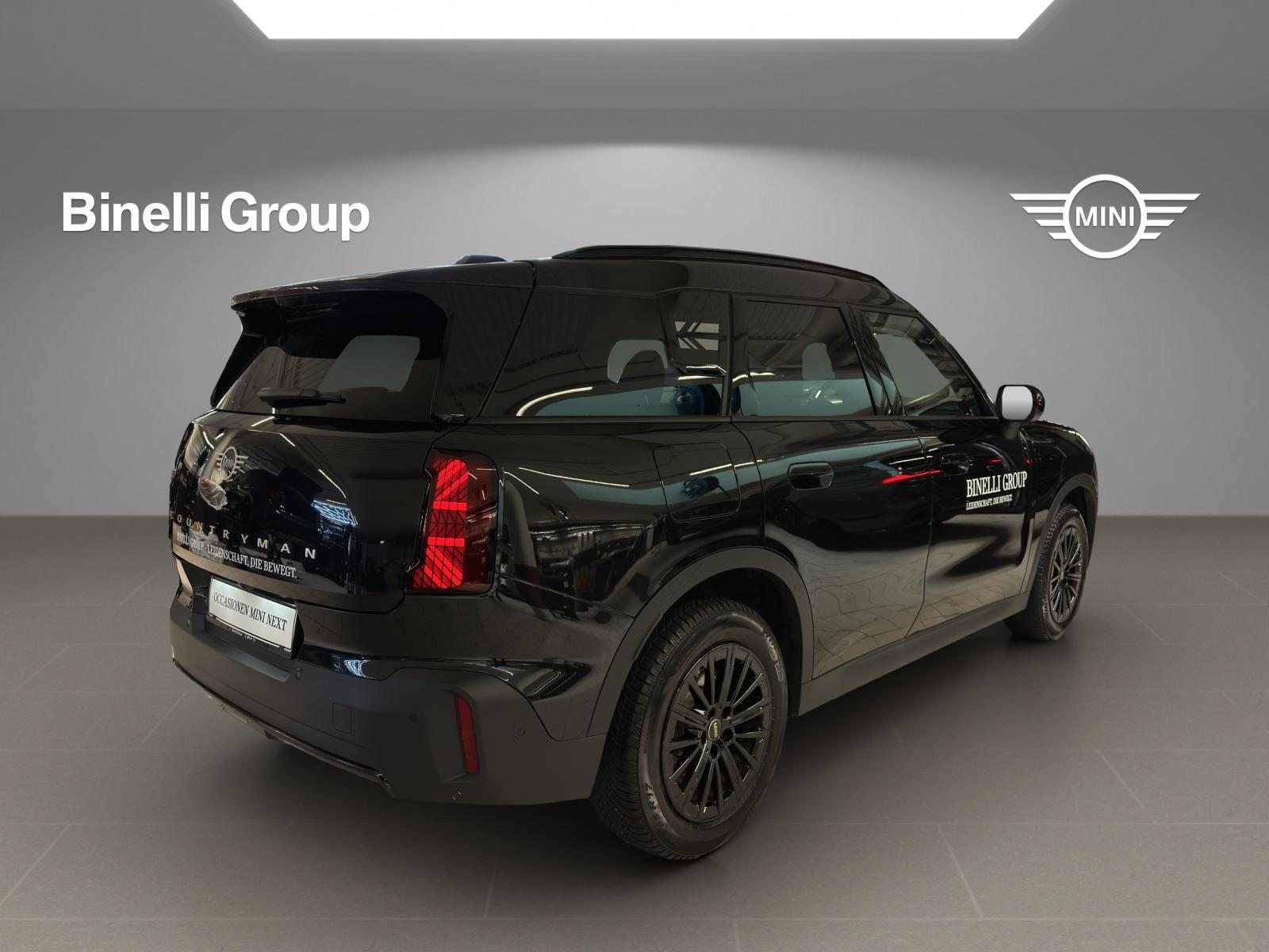 MINI Countryman C, Mild-Hybrid Petrol/Electric, Second hand / Used, Automatic - 5