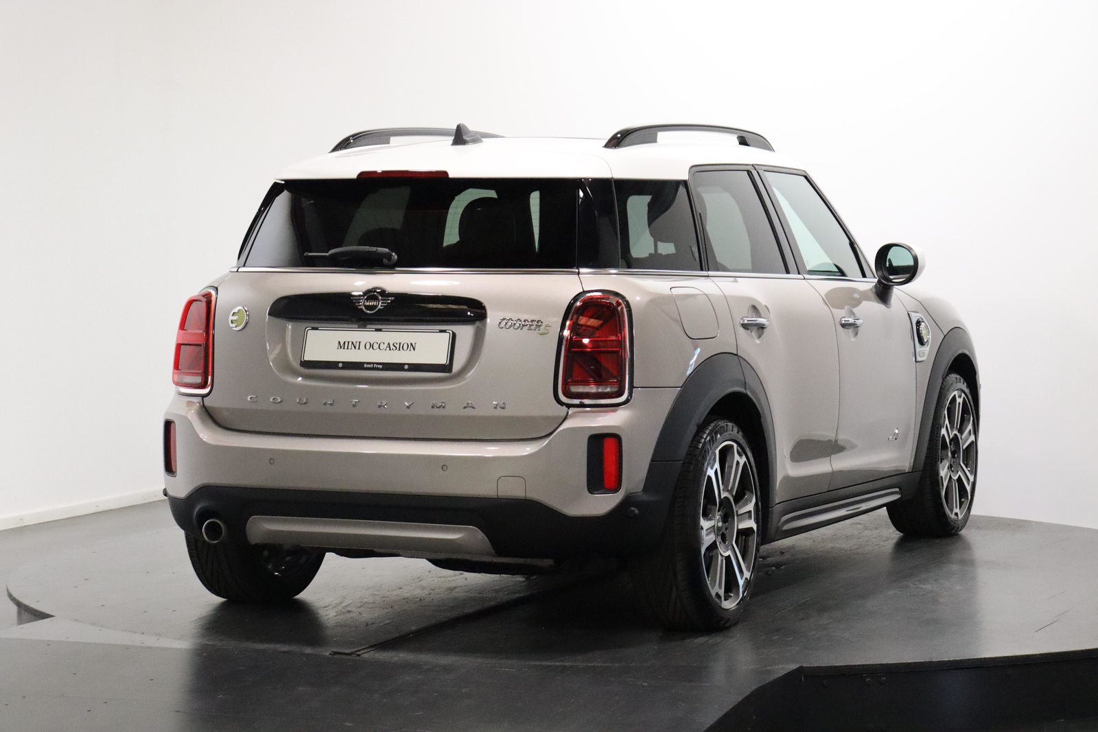 MINI Countryman F60 1.5i Cooper S E ALL4, Plug-in-Hybrid Petrol/Electric, Second hand / Used, Automatic - 6