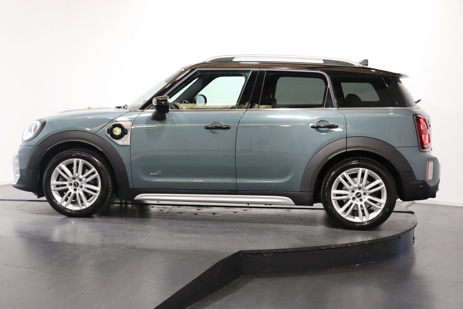 MINI Countryman F60 1.5i Cooper S E ALL4, Hybride Rechargeable Essence/Électricité, Occasion / Utilisé, Automatique - 4