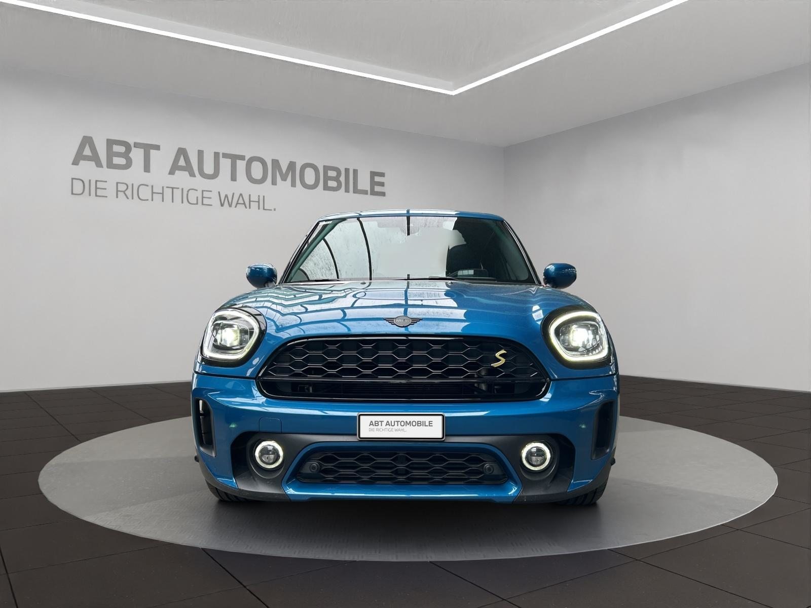 MINI Countryman F60 1.5i Cooper S E ALL4, Plug-in-Hybrid Benzin/Elektro, Occasion / Gebraucht, Automatik - 2