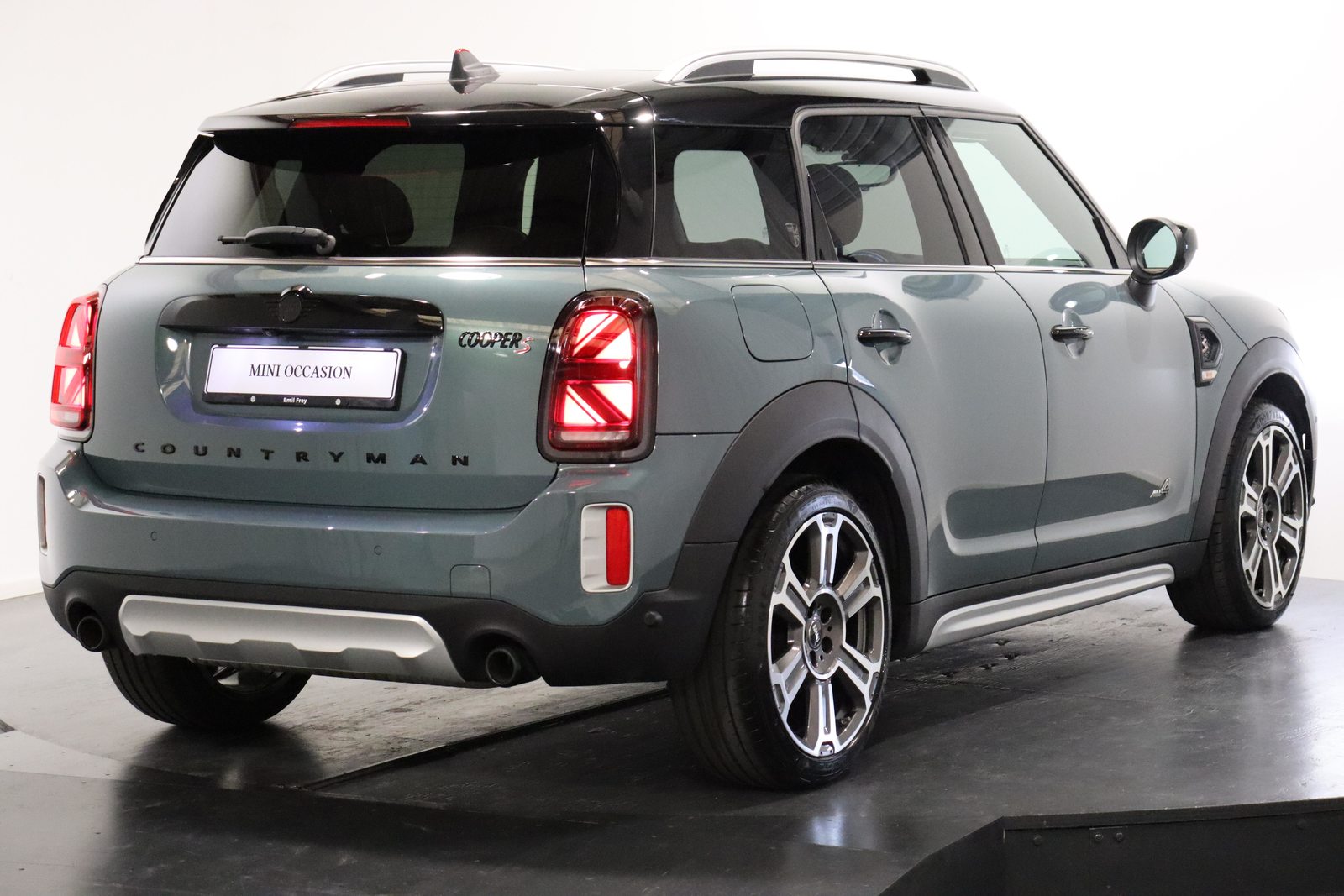 MINI Countryman F60 2.0i Cooper S SAG ALL4, Petrol, Second hand / Used, Automatic - 3