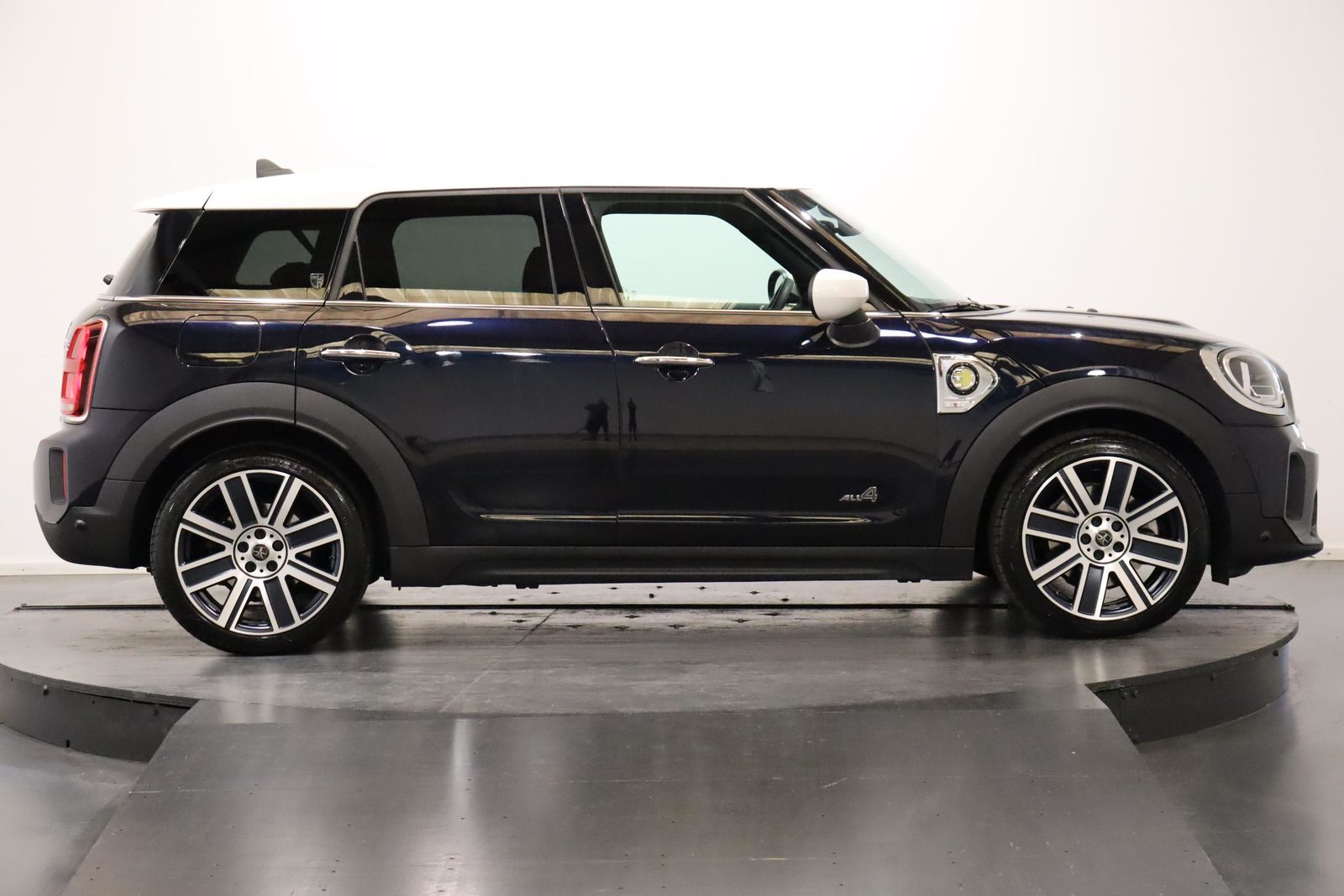 MINI Countryman F60 1.5i Cooper S E ALL4, Hybride Rechargeable Essence/Électricité, Occasion / Utilisé, Automatique - 5