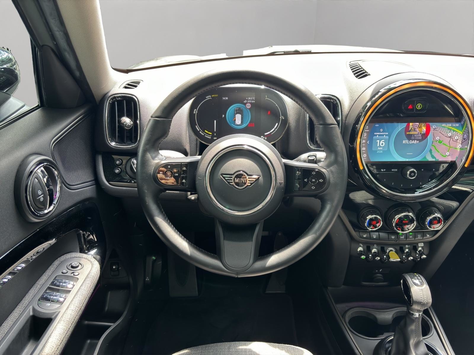MINI Countryman F60 1.5i Cooper S E ALL4, Hybride Rechargeable Essence/Électricité, Occasion / Utilisé, Automatique - 6
