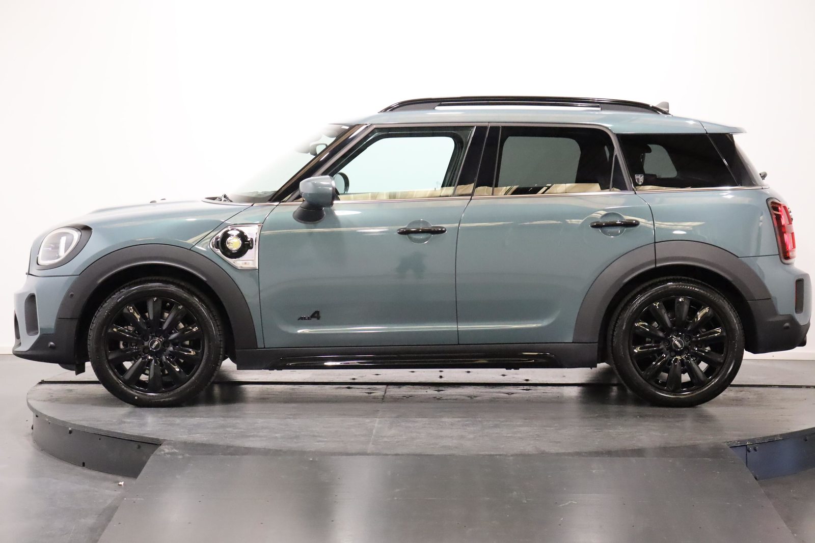 MINI Countryman F60 1.5i Cooper S E ALL4, Hybride Rechargeable Essence/Électricité, Occasion / Utilisé, Automatique - 3