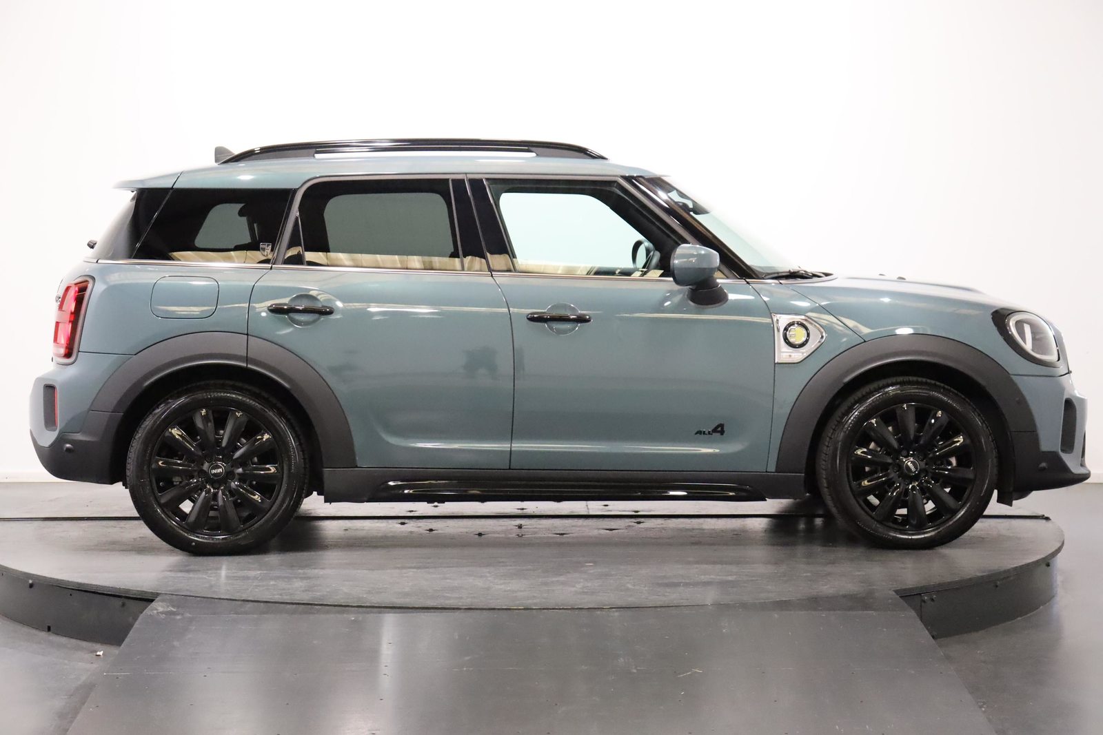 MINI Countryman F60 1.5i Cooper S E ALL4, Hybride Rechargeable Essence/Électricité, Occasion / Utilisé, Automatique - 4
