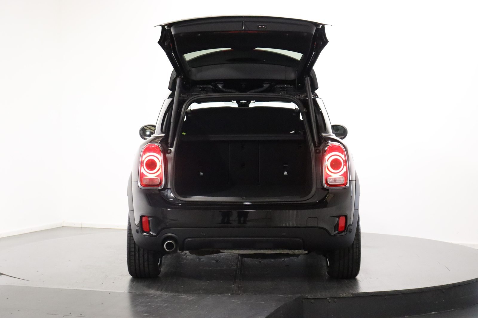 MINI Countryman F60 1.5i Cooper S E ALL4, Plug-in-Hybrid Petrol/Electric, Second hand / Used, Automatic - 6