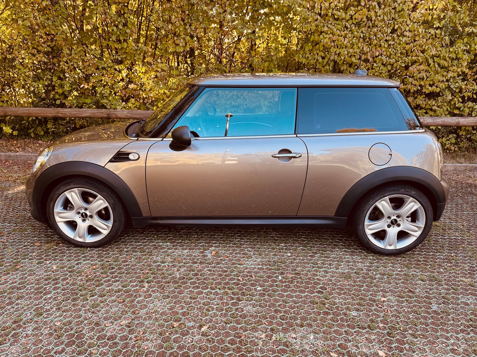 MINI One Steptronic, Benzin, Occasion / Gebraucht, Automatik - 7