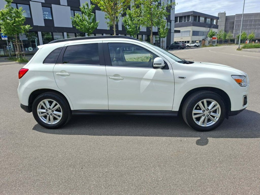 MITSUBISHI ASX 2.2 DID Navigator 4x4, Diesel, Occasion / Gebraucht, Automatik - 6
