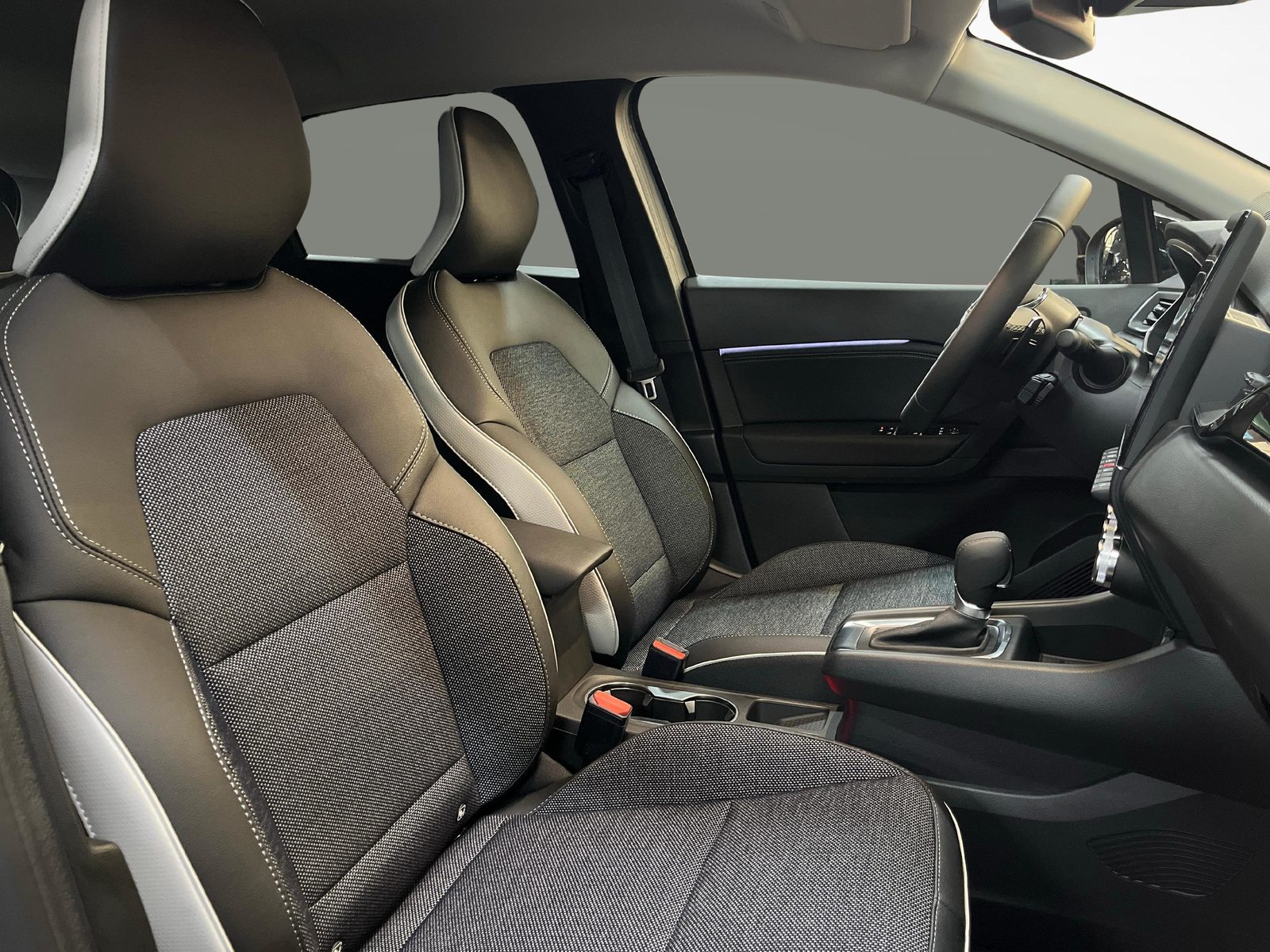 MITSUBISHI ASX 1.3 MH Intense, Mild-Hybrid Benzin/Elektro, Occasion / Gebraucht, Automatik - 7